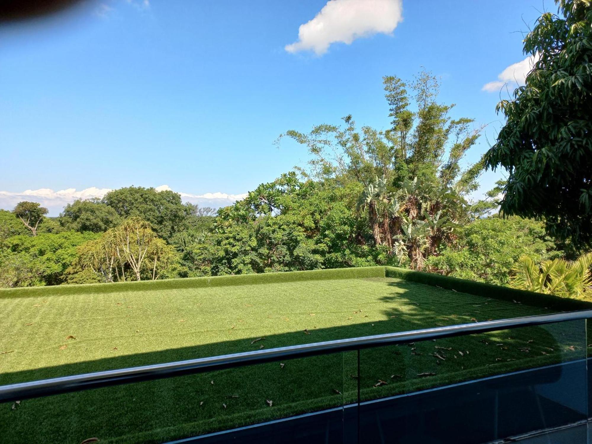 Serene-Estate Boutique Guesthouse St Lucia Bilik gambar